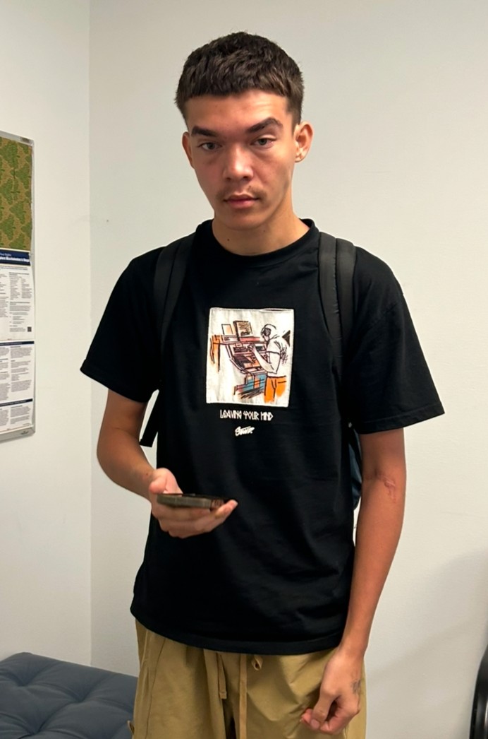 Missing Children: Krysand-Sardinha, eyes color BROWN, hair color BROWN, weight 150pounds, height 6feet 3inches, 