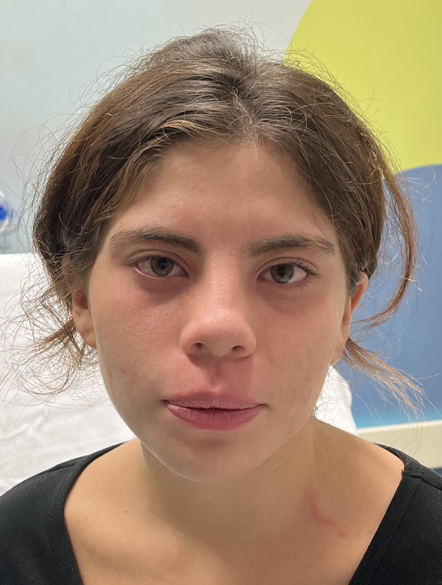 Missing Children: Karina-Cruz, eyes color Brown, hair color Brown, weight 110pounds, height 5feet 2inches, 