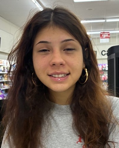 Missing Children: Vivianna Arsenault, eyes color Brown, hair color Black/Brown, weight 118pounds, height 5feet 4inches, 